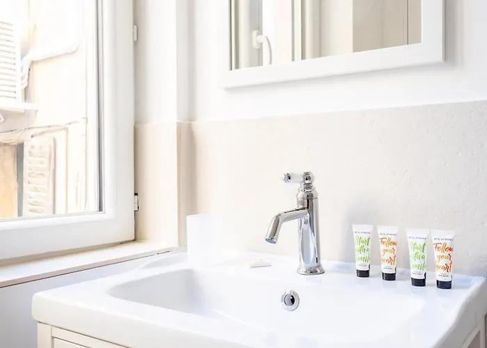 דירה Tiny House En Duplex Avec Terrasse קאן