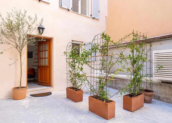 Tiny House En Duplex Avec Terrasse * קאן