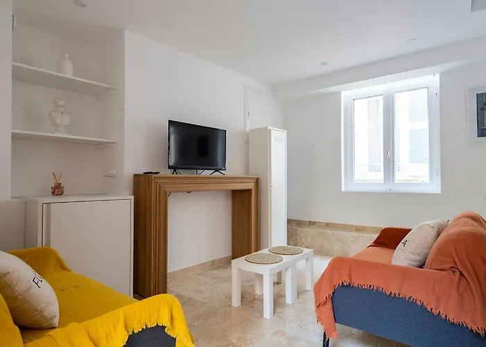 Tiny House En Duplex Avec Terrasse Cannes