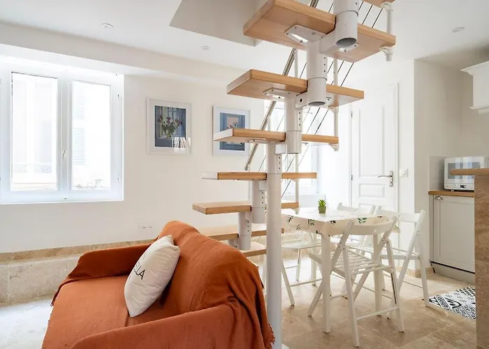 Tiny House En Duplex Avec Terrasse Κάννες