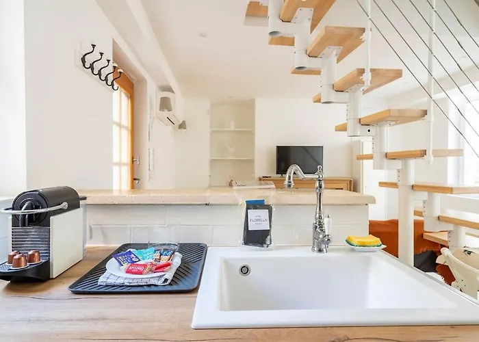 Tiny House En Duplex Avec Terrasse