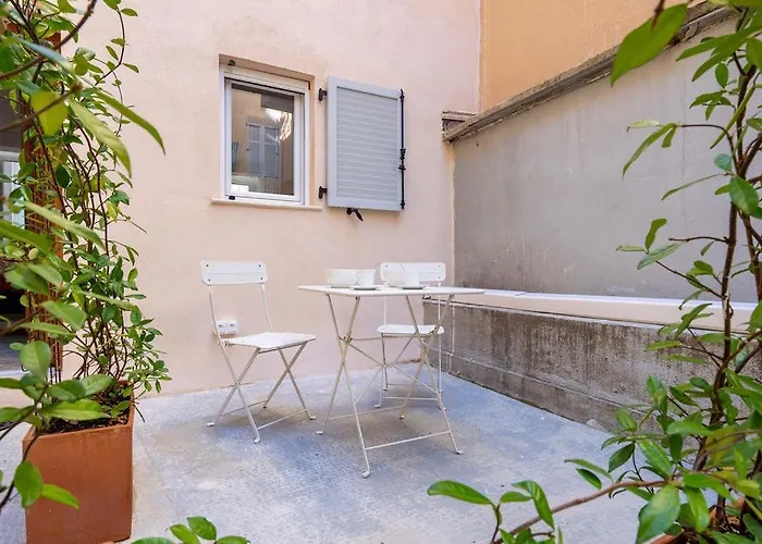 Apartamento Tiny House En Duplex Avec Terrasse Cannes